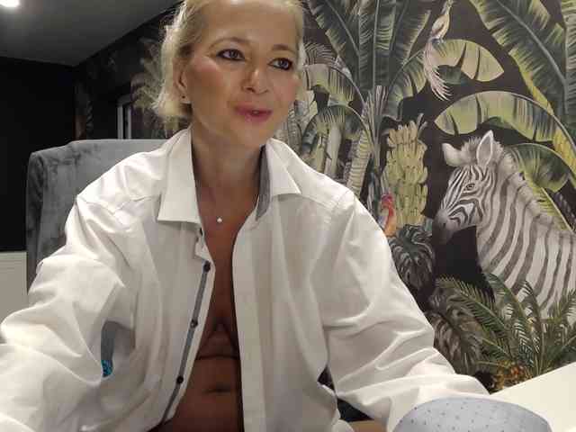 Modella: Carla88