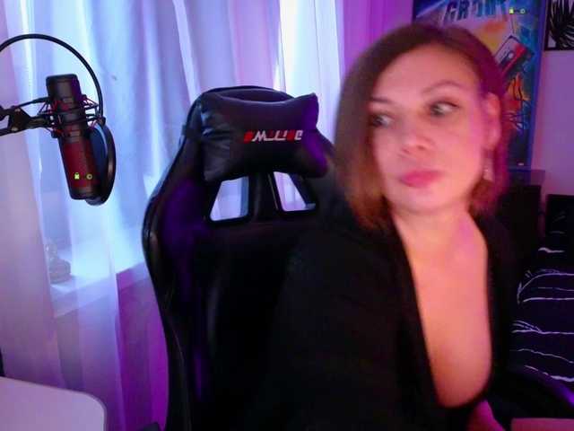 LadyLL live cam preview