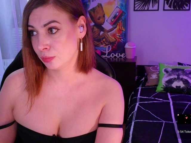 LadyLL's BongaCams show and profile