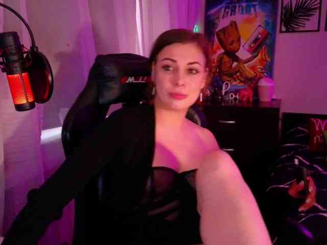 LadyLL webcam