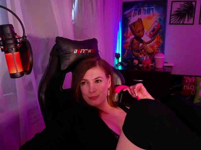 LadyLL Live Webcam on BongaCams