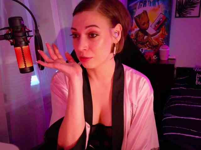LadyLL Sex Cam Show