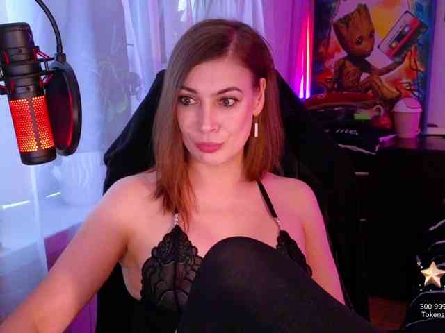 LadyLL webcam