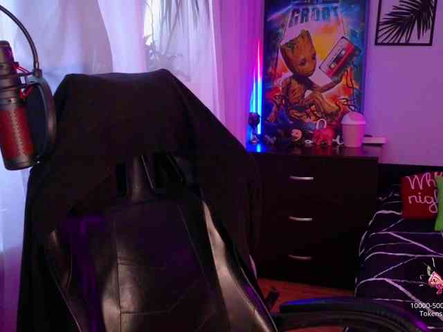LadyLL webcam
