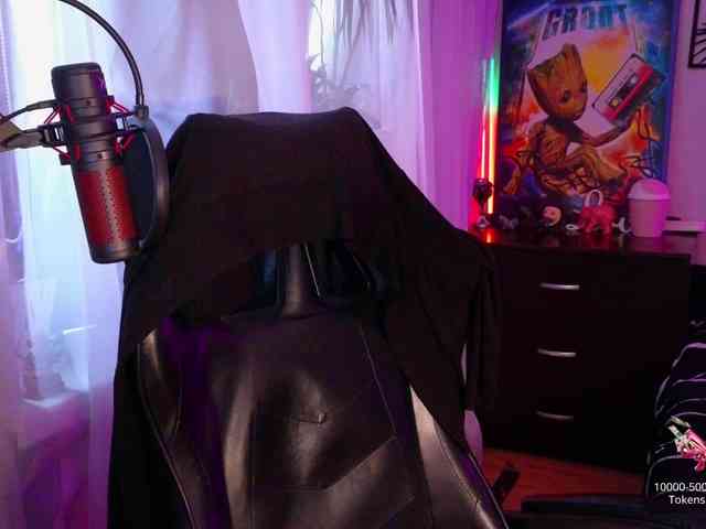 LadyLL webcam