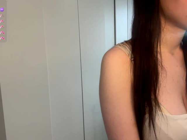 CaronPenniston's BongaCams show and profile