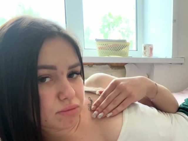 le modèle CaronPenniston est en webcam porno dans un show sur le site bongacams, il possède les tags suivants: White/Caucasian,Brunette,Shaved