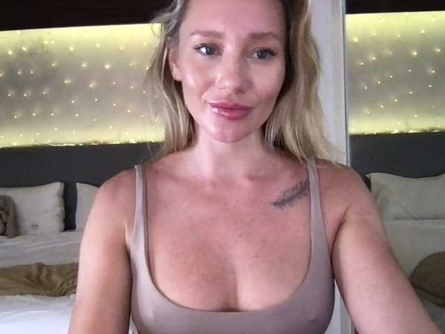 stellamuse live sex show