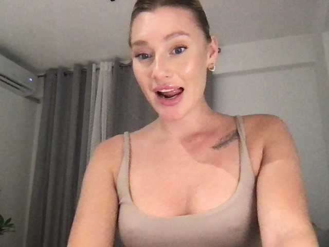 StellaMuse live cam on BongaCams