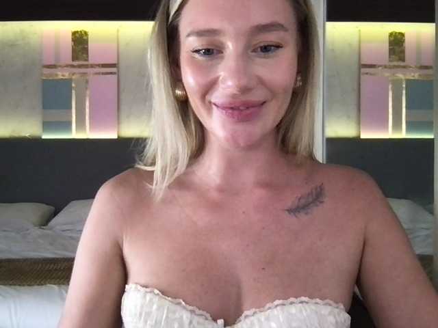 StellaMuse live cam on BongaCams