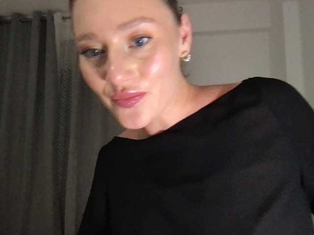 StellaMuse live cam on BongaCams