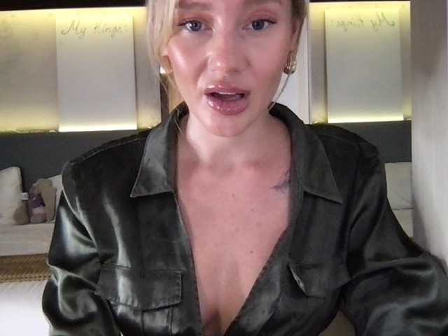 stellamuse live sex show