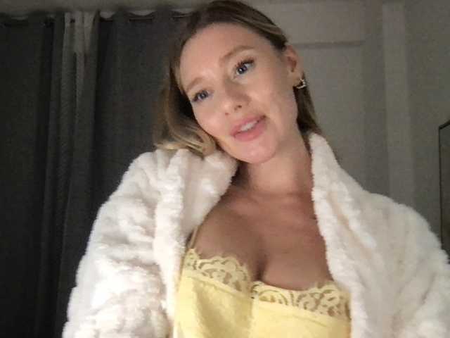 StellaMuse, live now on BongaCams