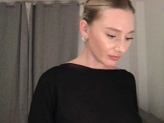 StellaMuse live cam on BongaCams