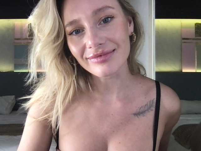 StellaMuse live cam on BongaCams