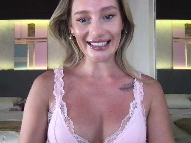 StellaMuse live cam on BongaCams