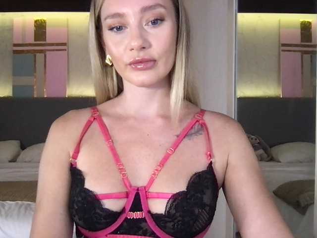StellaMuse live cam on BongaCams