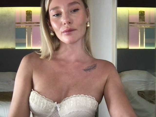 StellaMuse live cam on BongaCams