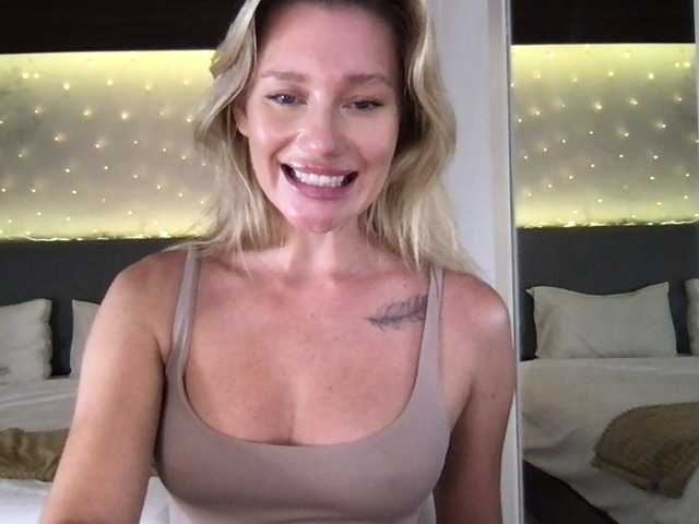 stellamuse live sex show
