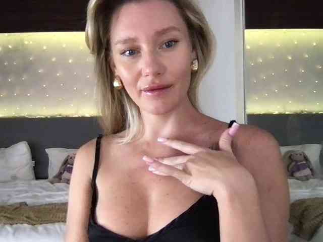 StellaMuse webcam