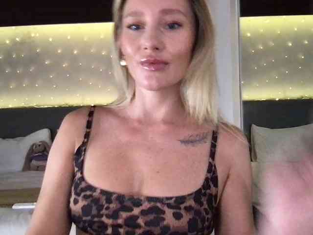 StellaMuse webcam