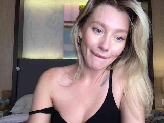 StellaMuse webcam