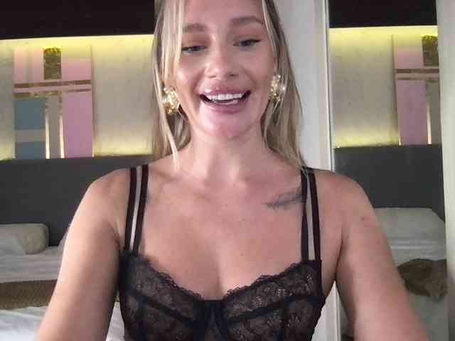 StellaMuse webcam