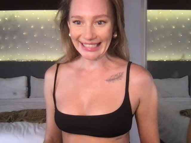 StellaMuse webcam