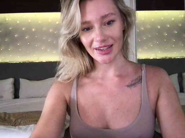 StellaMuse webcam