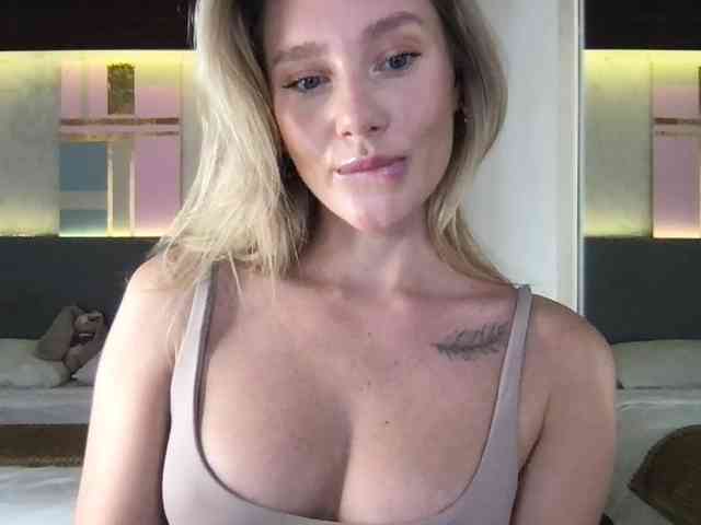 StellaMuse webcam