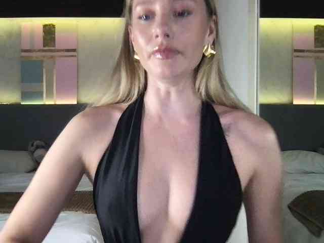 StellaMuse webcam