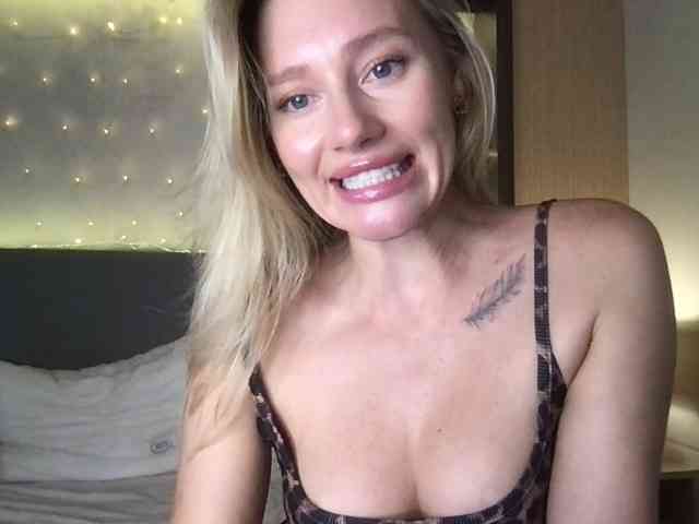 StellaMuse webcam