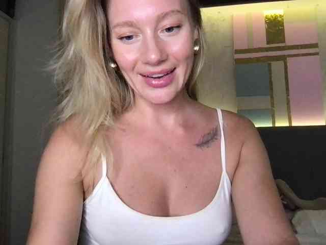 StellaMuse webcam