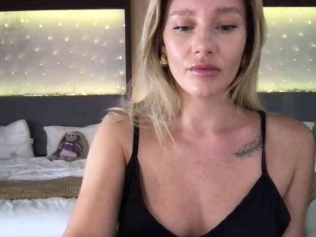 StellaMuse webcam