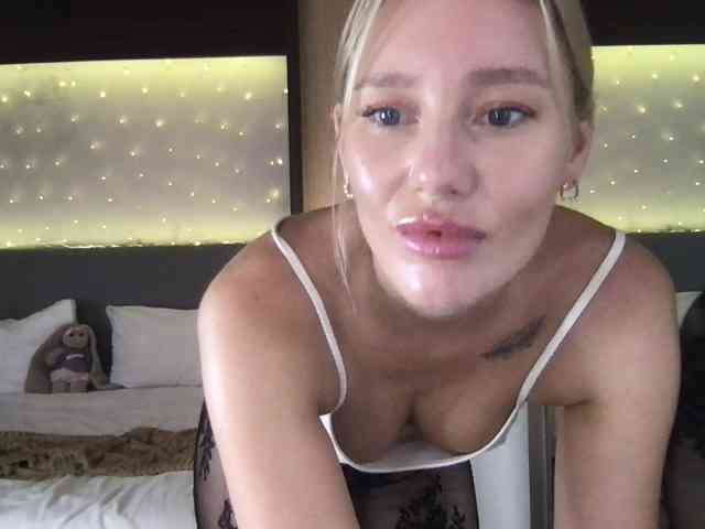 StellaMuse webcam