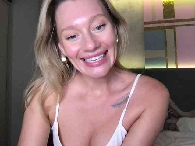 StellaMuse webcam
