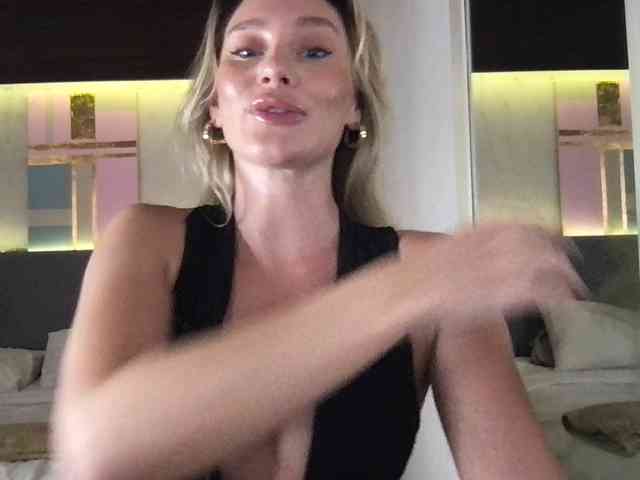 StellaMuse webcam