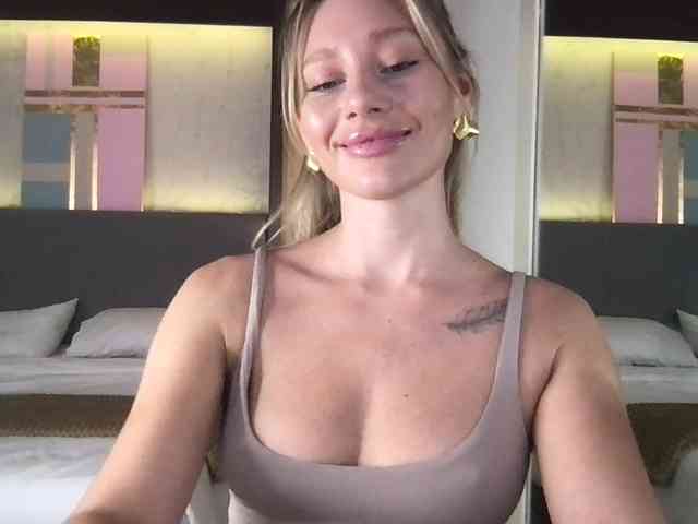 StellaMuse webcam