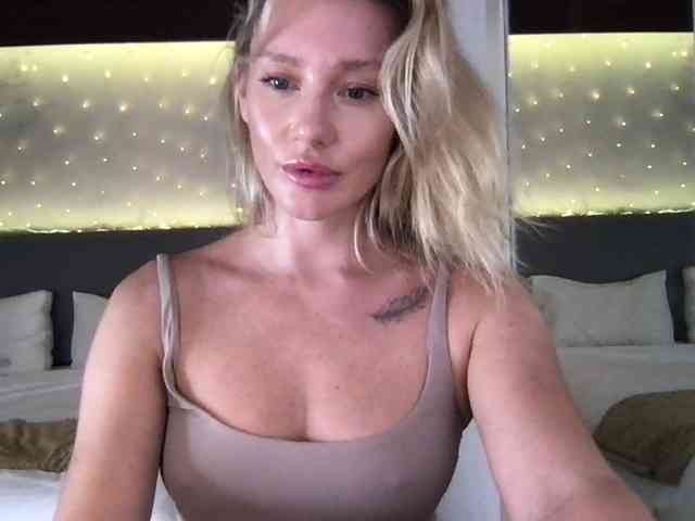 StellaMuse webcam