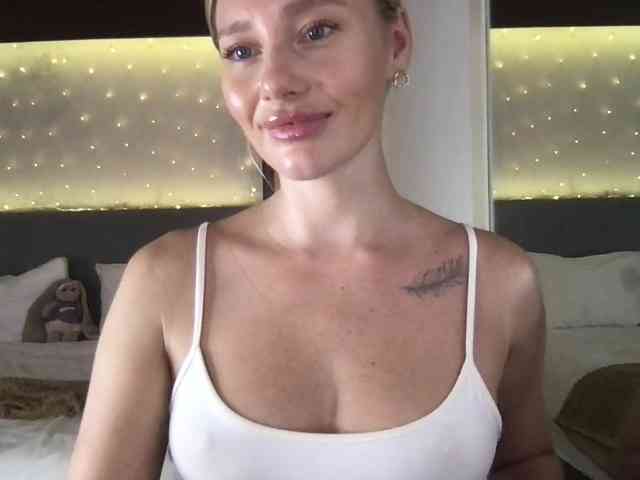 StellaMuse webcam