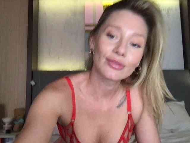 StellaMuse webcam