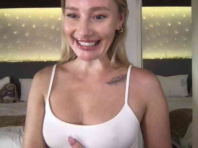 StellaMuse webcam