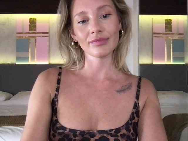 StellaMuse webcam