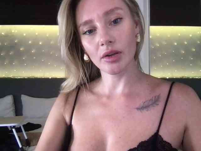 StellaMuse webcam