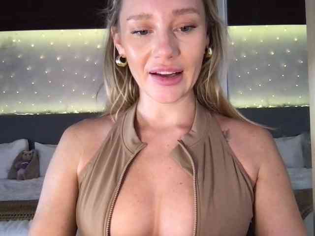 StellaMuse webcam