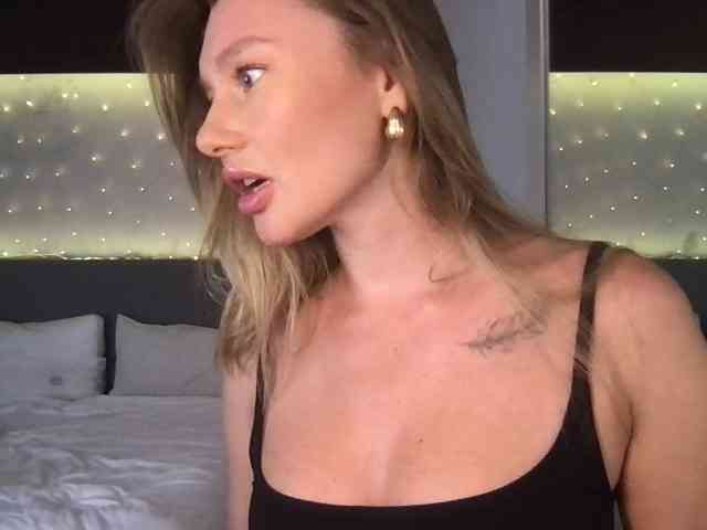 StellaMuse webcam