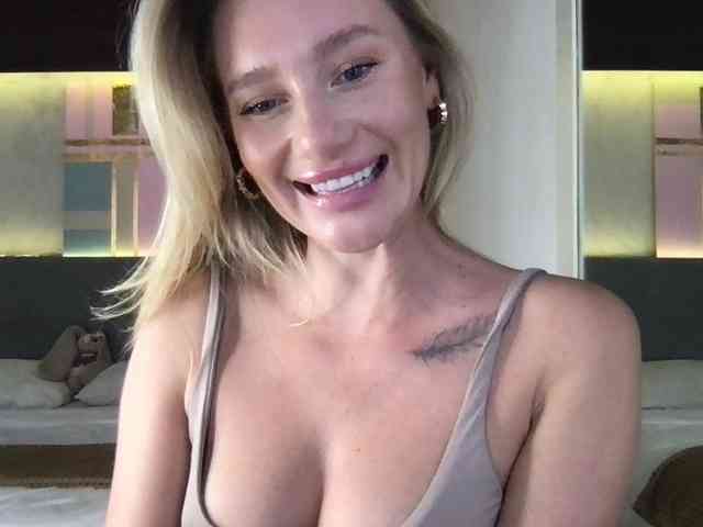 StellaMuse webcam