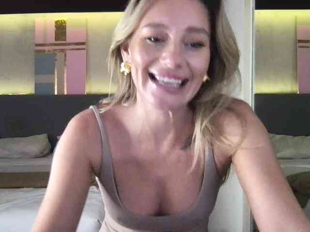 StellaMuse webcam