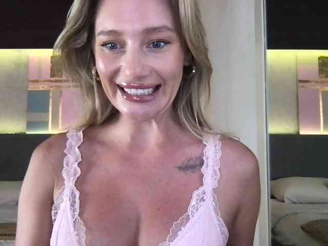 StellaMuse webcam