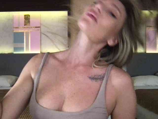 StellaMuse webcam